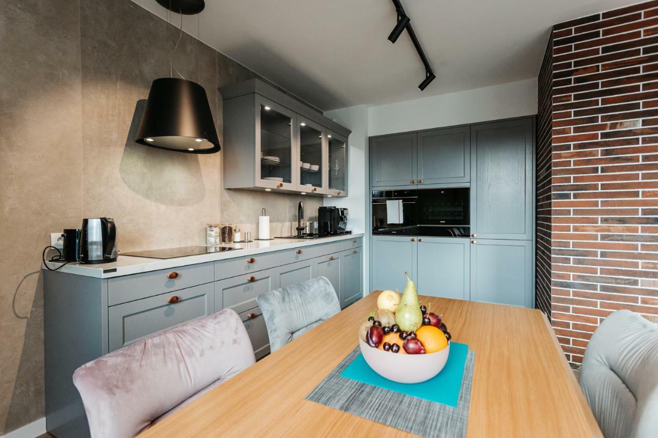 Diamond - Luxurious Apartment - A/C Krakow Luaran gambar