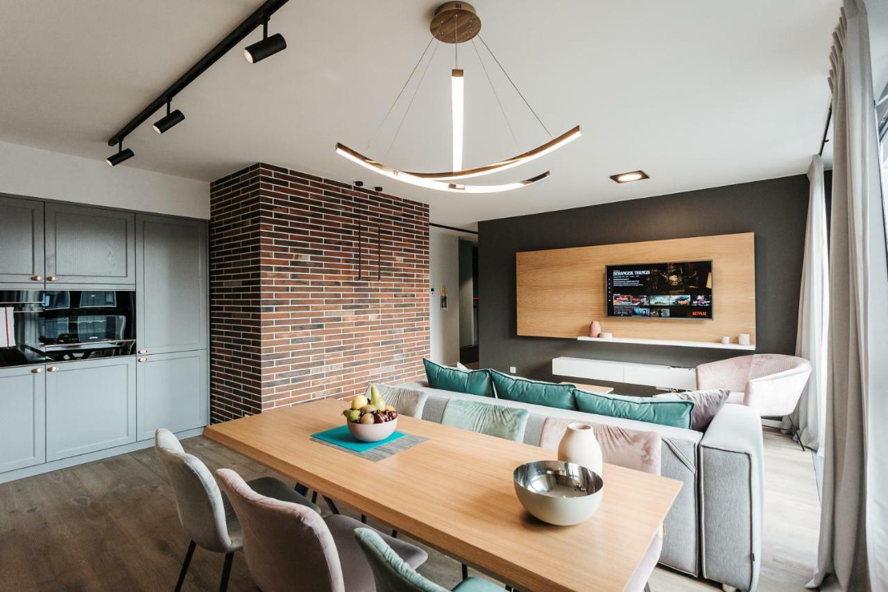 Diamond - Luxurious Apartment - A/C Krakow Luaran gambar