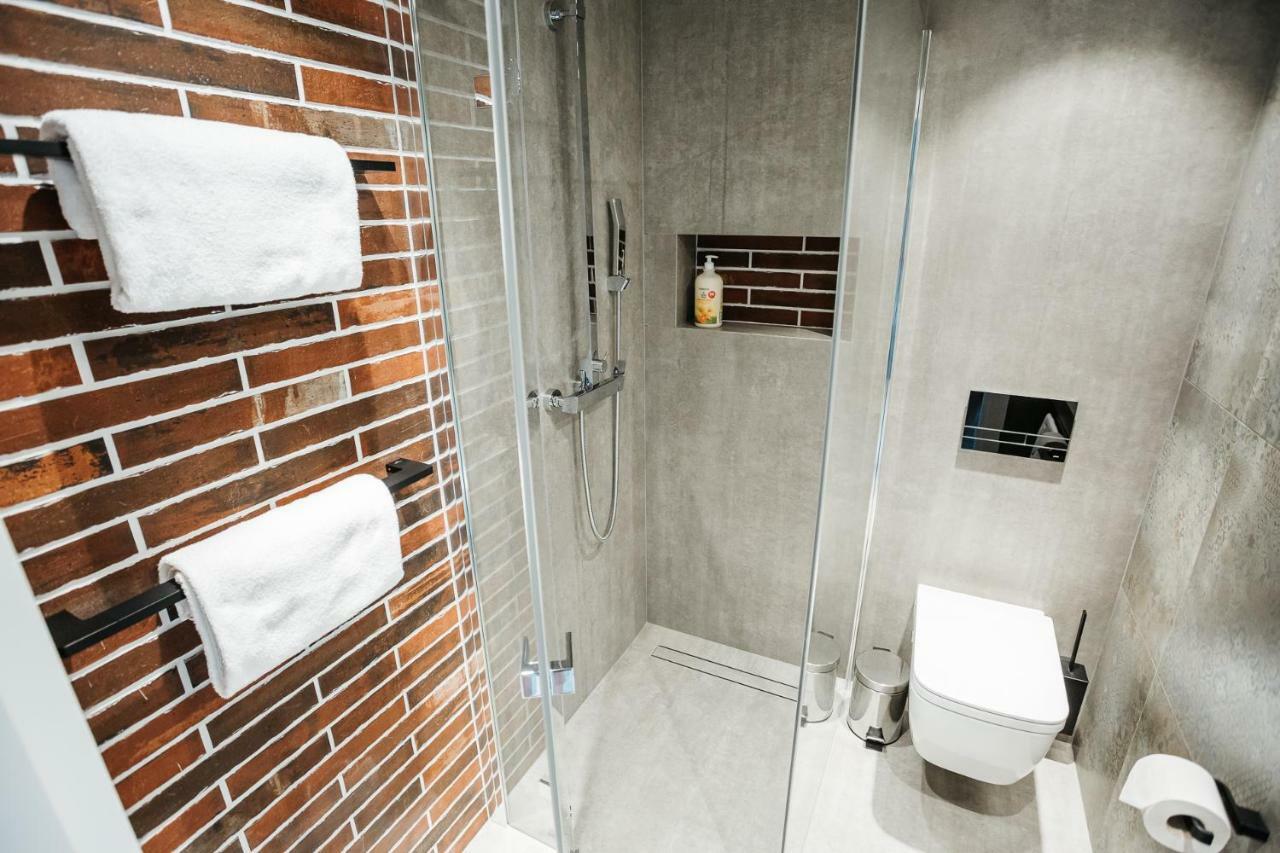 Diamond - Luxurious Apartment - A/C Krakow Luaran gambar