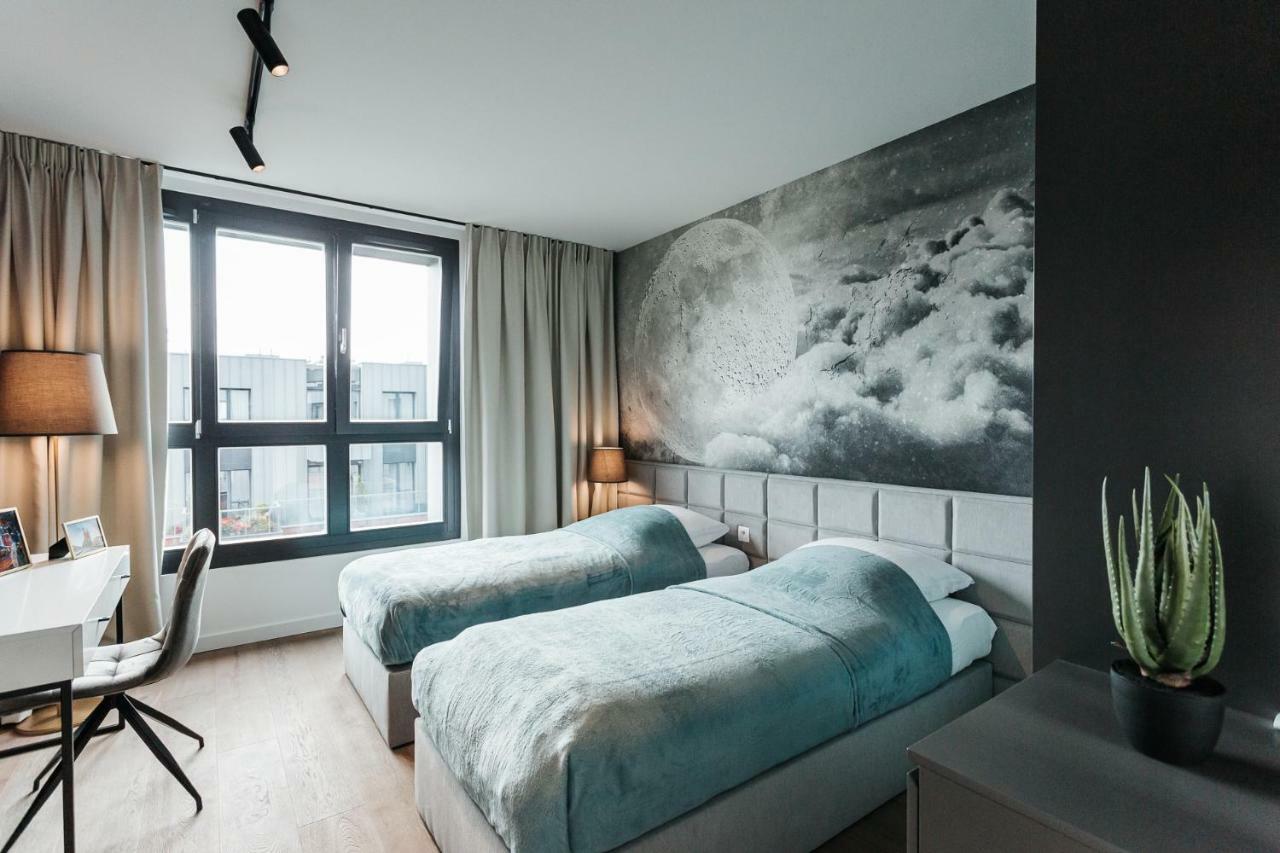Diamond - Luxurious Apartment - A/C Krakow Luaran gambar